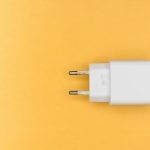 Penggunaan charger telepon genggam