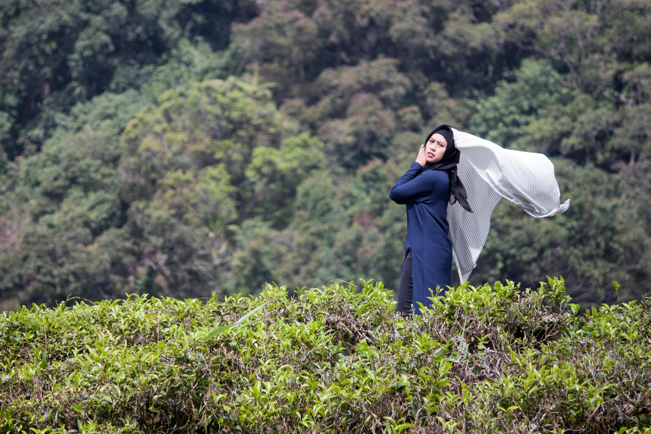Fenomena Lepas Jilbab: Antara Syari’at dan Hikmah
